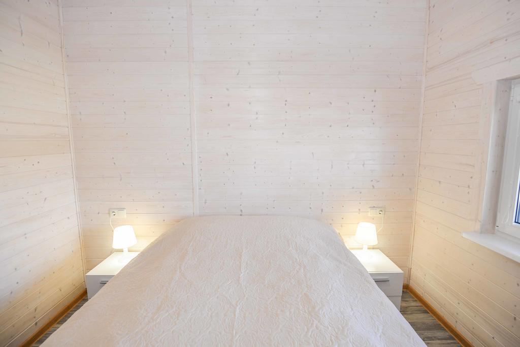 Ardonas Villa ซเวนตายิ ภายนอก รูปภาพ